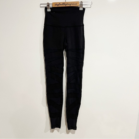 Lululemon Wunder Under Pant Legging Tech Mesh 28"
Black - Picture 9 of 9